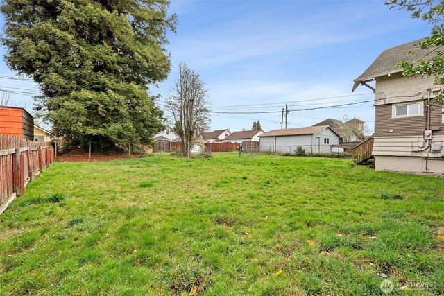 4315 S Yakima Avenue S, Tacoma, WA 98418