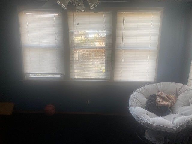 8212 S Crandon Avenue, Chicago, IL 60617