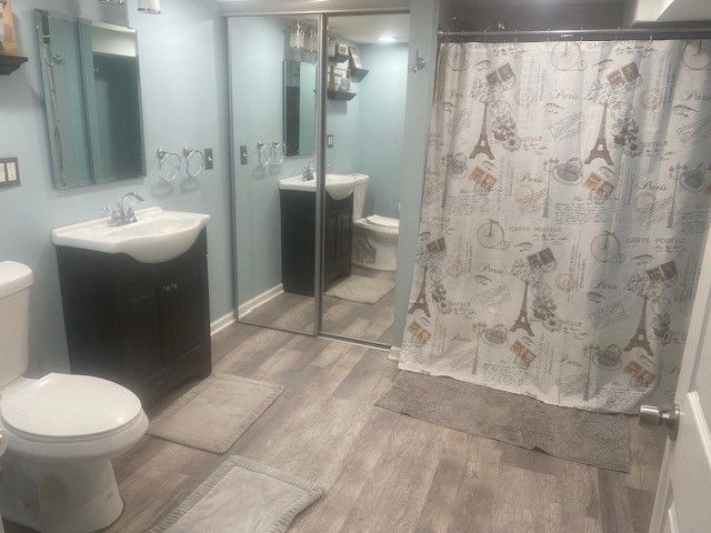 8212 S Crandon Avenue, Chicago, IL 60617