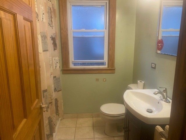 8212 S Crandon Avenue, Chicago, IL 60617