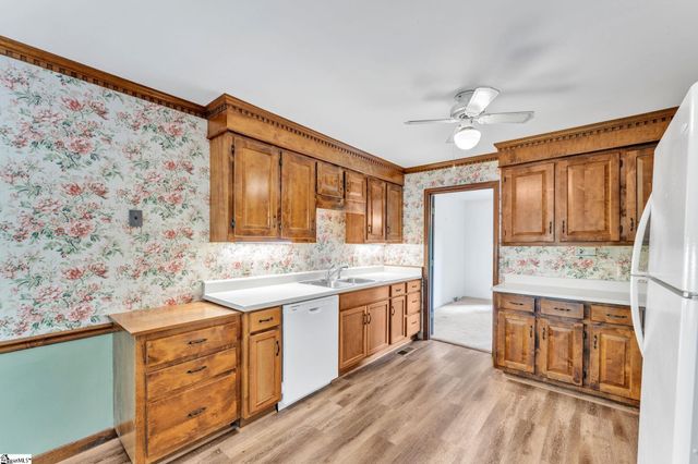 8 Graystone Way, Taylors, SC 29687