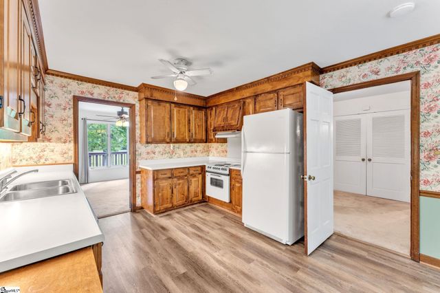8 Graystone Way, Taylors, SC 29687