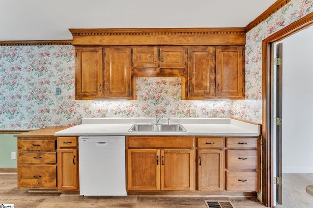 8 Graystone Way, Taylors, SC 29687
