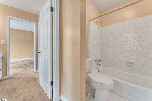 8 Graystone Way, Taylors, SC 29687