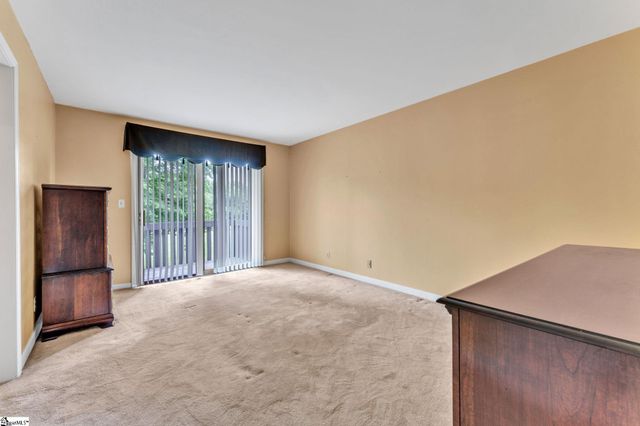 8 Graystone Way, Taylors, SC 29687