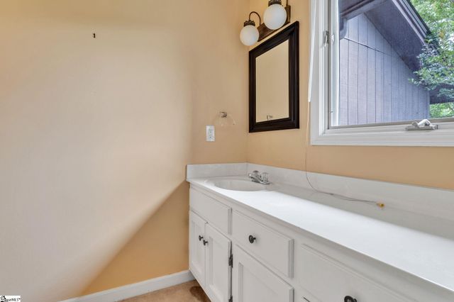 8 Graystone Way, Taylors, SC 29687