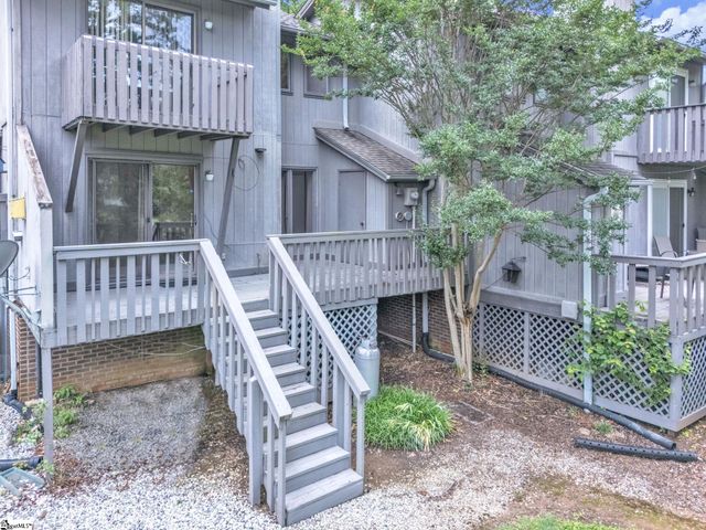 8 Graystone Way, Taylors, SC 29687