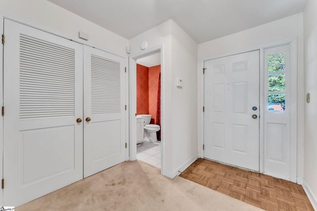 8 Graystone Way, Taylors, SC 29687