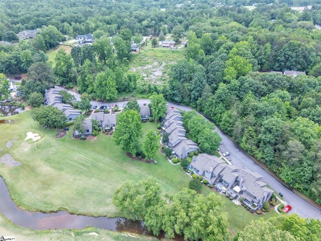 8 Graystone Way, Taylors, SC 29687