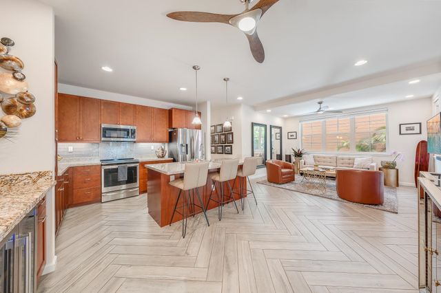 601 Hoe Kawele Ln # 98, Lahaina, HI 96761