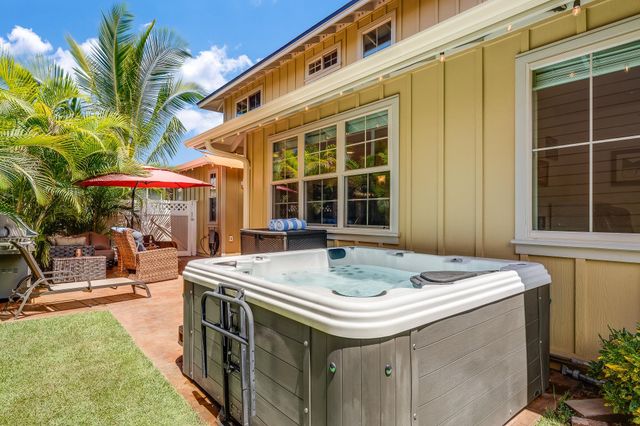 601 Hoe Kawele Ln # 98, Lahaina, HI 96761