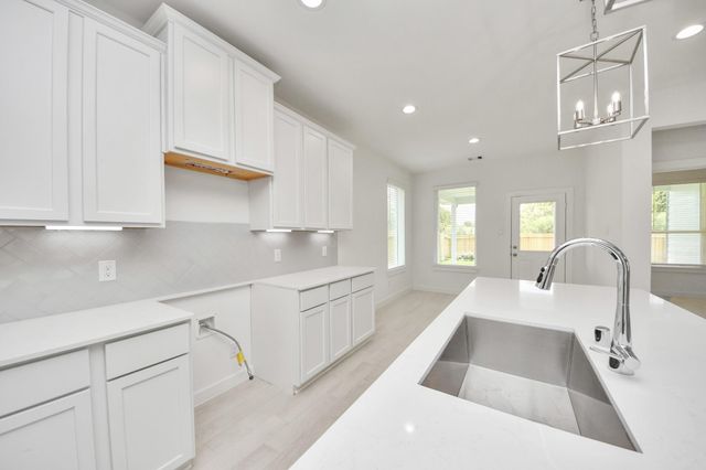 2910 Bury Park Drive, Spring, TX 77373