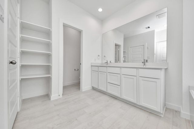 2910 Bury Park Drive, Spring, TX 77373