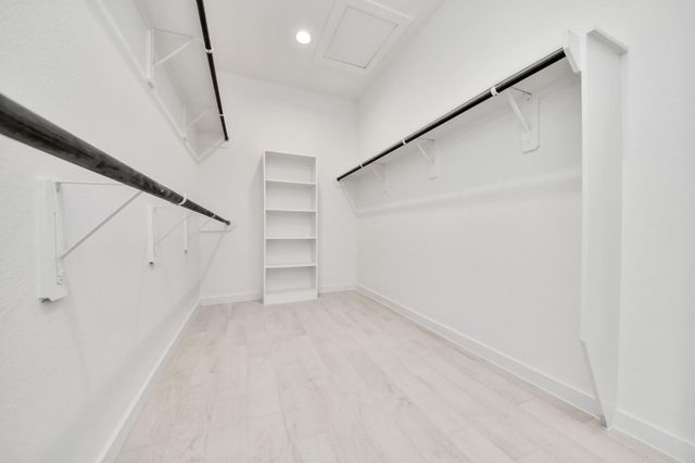 2910 Bury Park Drive, Spring, TX 77373