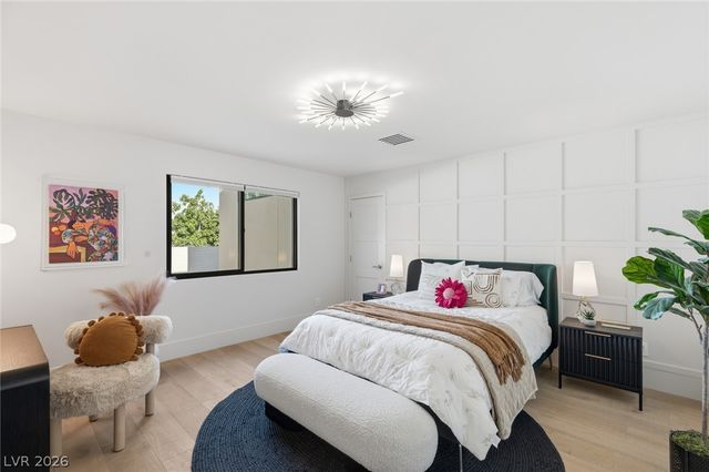 2401 Driftwood Drive, Las Vegas, NV 89107