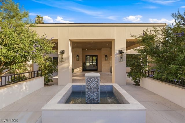 2401 Driftwood Drive, Las Vegas, NV 89107