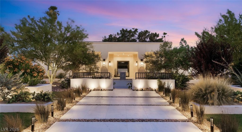 2401 Driftwood Drive, Las Vegas, NV 89107
