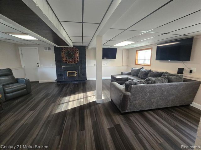 12184 Hill Road, Riley, MI 48041