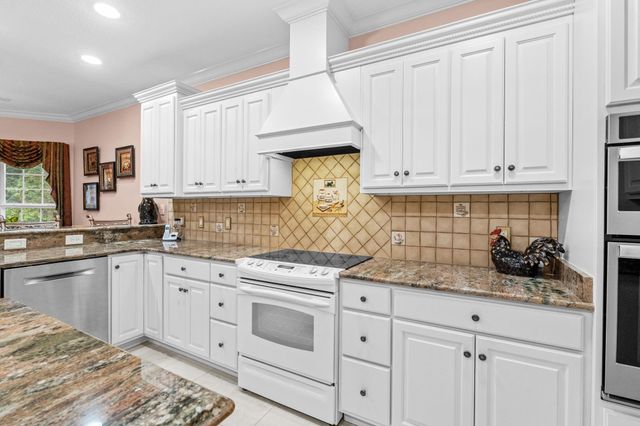 3115 Hermitage Dr., Little River, SC 29566