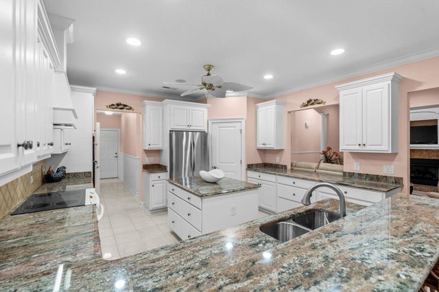 3115 Hermitage Dr., Little River, SC 29566