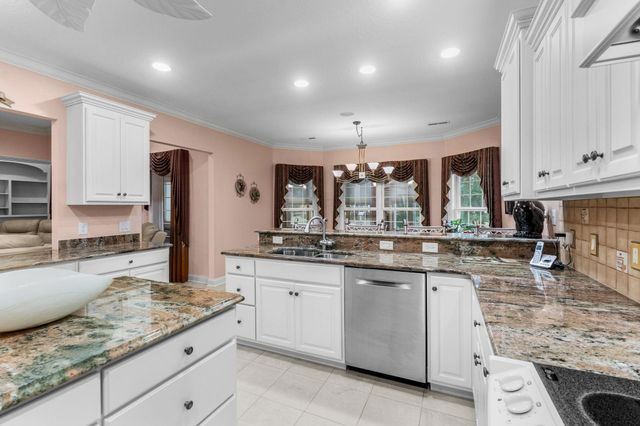 3115 Hermitage Dr., Little River, SC 29566