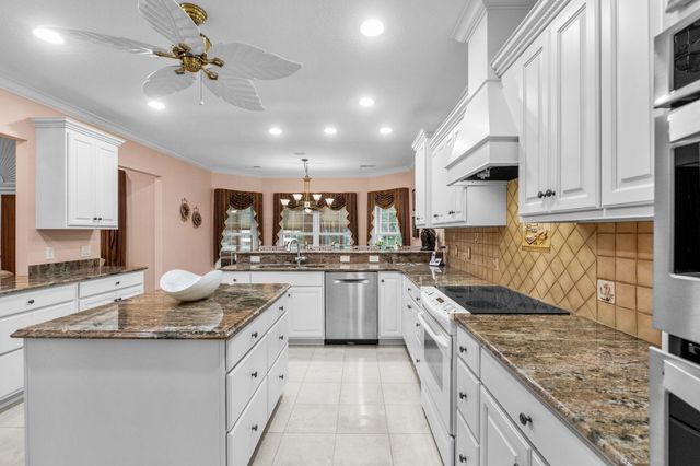 3115 Hermitage Dr., Little River, SC 29566