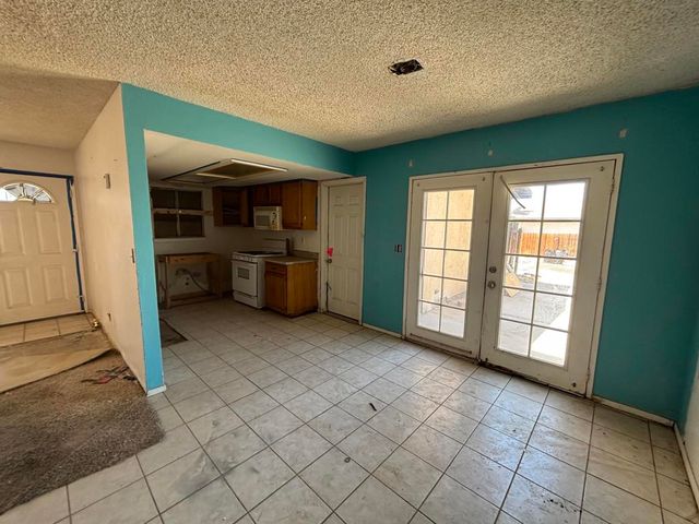 6943 Roberts Avenue, 29 Palms, CA 92277
