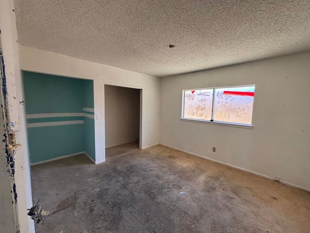 6943 Roberts Avenue, 29 Palms, CA 92277