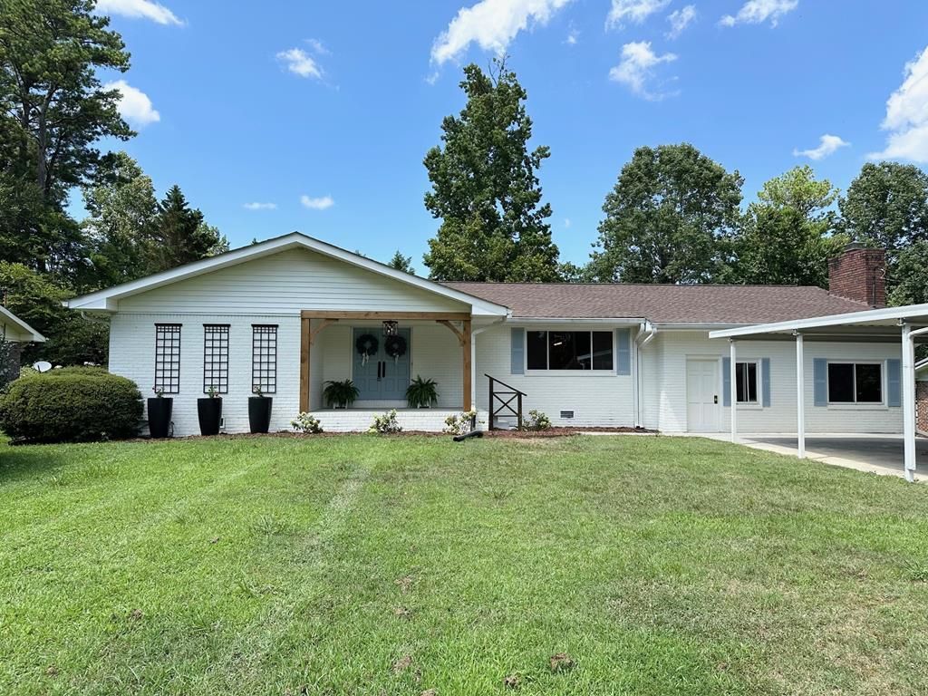 2608 Rocky Drive, Rocky Face, GA 30740