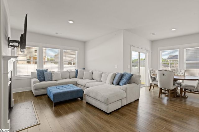 117 Hazelcroft Drive, Fountain Inn, SC 29644