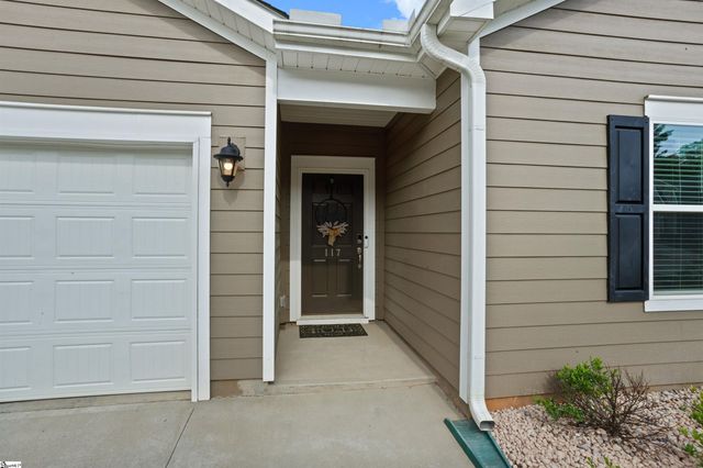 117 Hazelcroft Drive, Fountain Inn, SC 29644