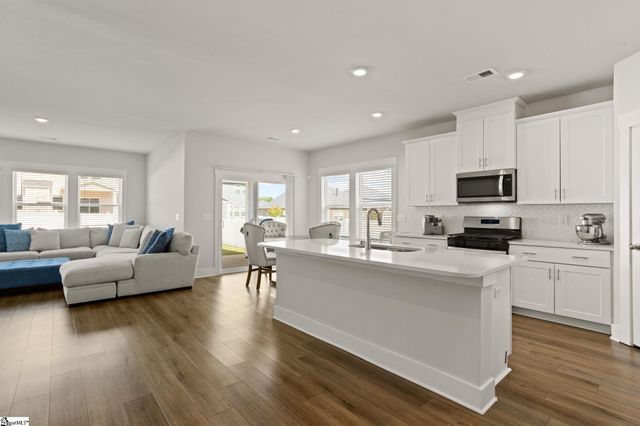 117 Hazelcroft Drive, Fountain Inn, SC 29644