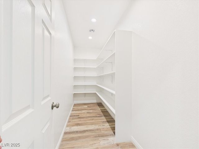 931 Lone Pine Road, Pahrump, NV 89048