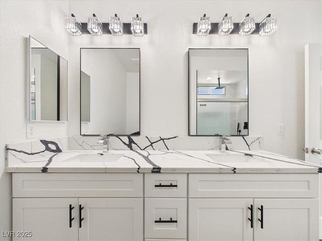 931 Lone Pine Road, Pahrump, NV 89048