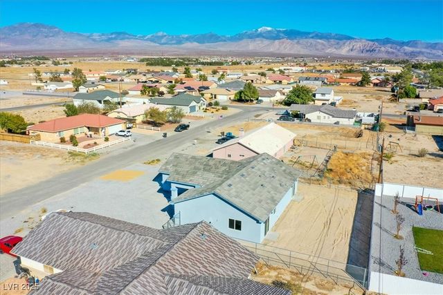 931 Lone Pine Road, Pahrump, NV 89048