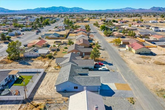 931 Lone Pine Road, Pahrump, NV 89048