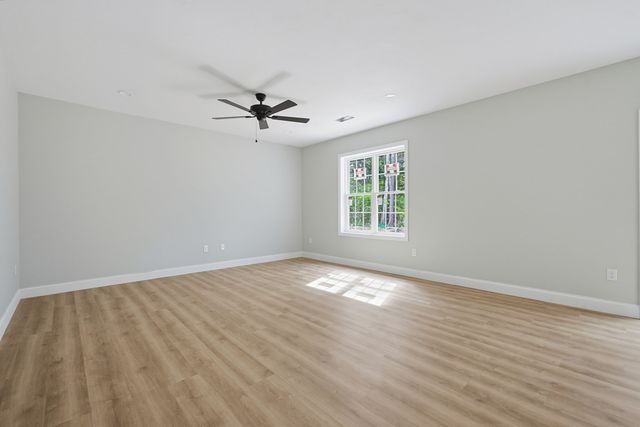 60 Noonan St 60, Mansfield, MA 02048