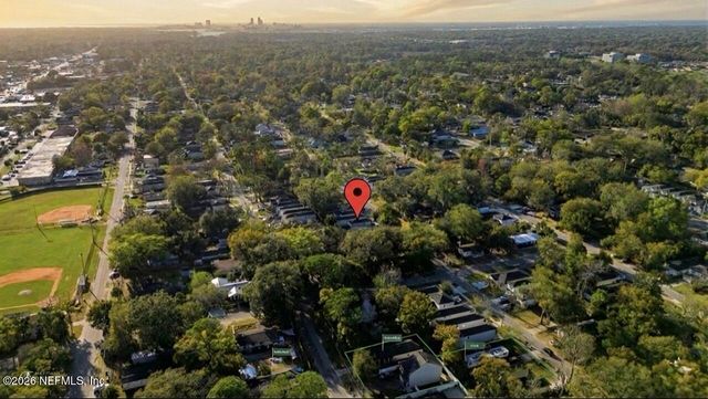 8814 DANDY Avenue, Jacksonville, FL 32211