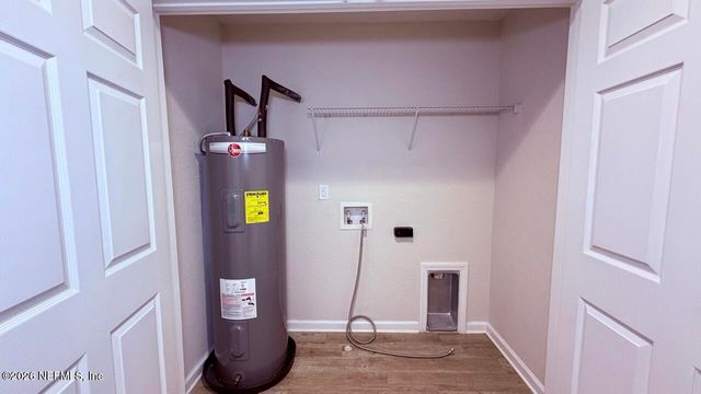 8814 DANDY Avenue, Jacksonville, FL 32211