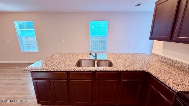 8814 DANDY Avenue, Jacksonville, FL 32211