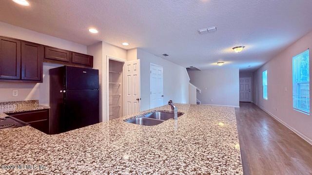 8814 DANDY Avenue, Jacksonville, FL 32211