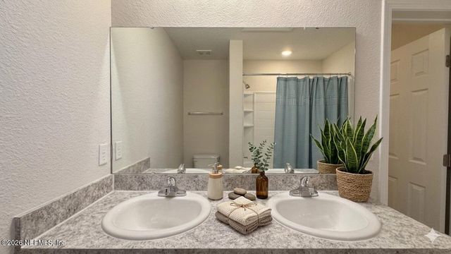 8814 DANDY Avenue, Jacksonville, FL 32211