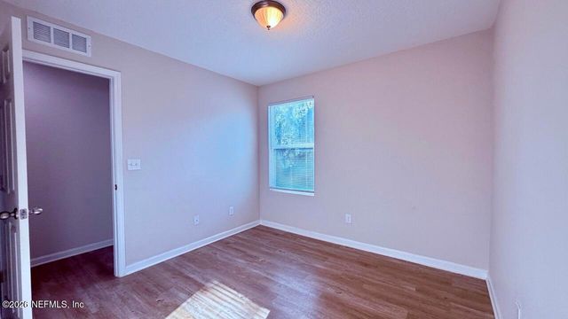 8814 DANDY Avenue, Jacksonville, FL 32211