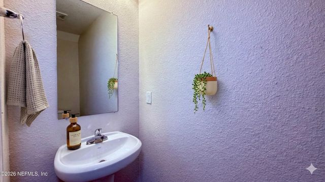 8814 DANDY Avenue, Jacksonville, FL 32211