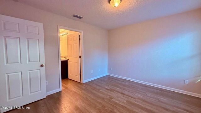 8814 DANDY Avenue, Jacksonville, FL 32211