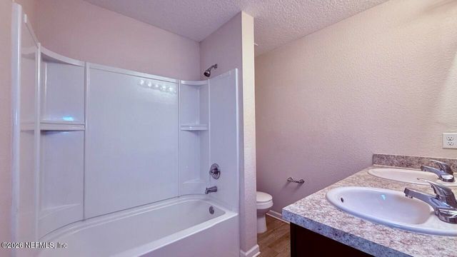 8814 DANDY Avenue, Jacksonville, FL 32211