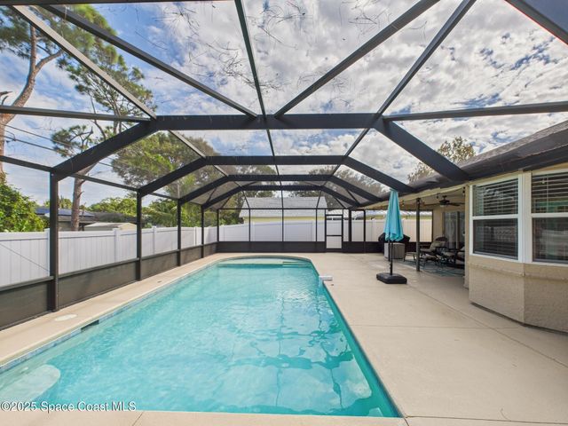 664 Doctor Avenue, Sebastian, FL 32958