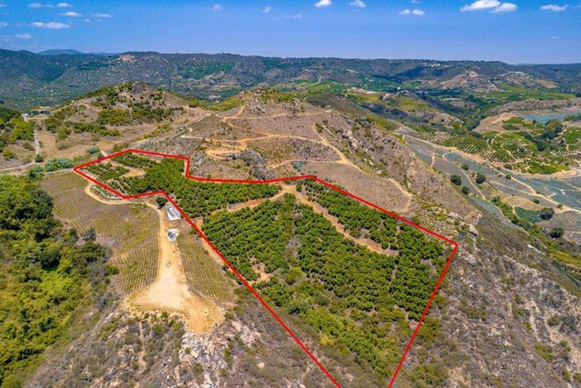 1 Los Gatos Road, Temecula, CA 92590
