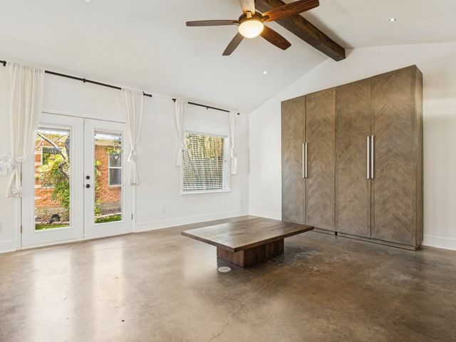 914 Westmount Avenue, Dallas, TX 75211