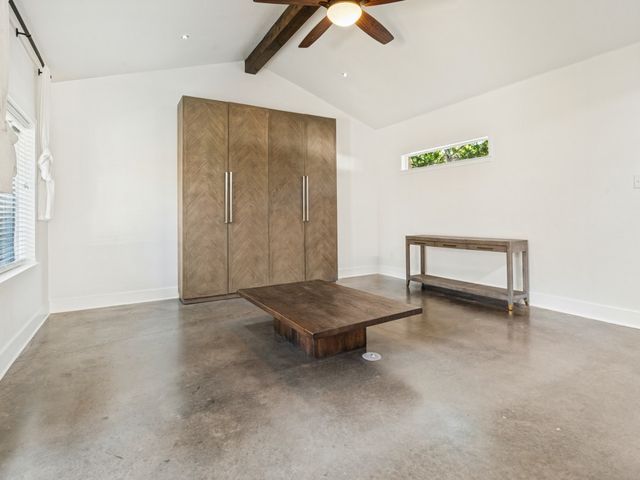 914 Westmount Avenue, Dallas, TX 75211